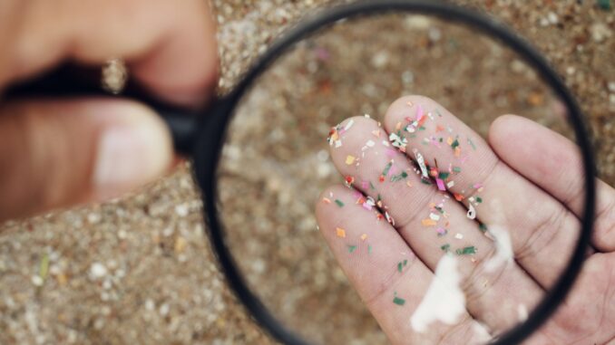 Источник: GettyImages-Microplastics